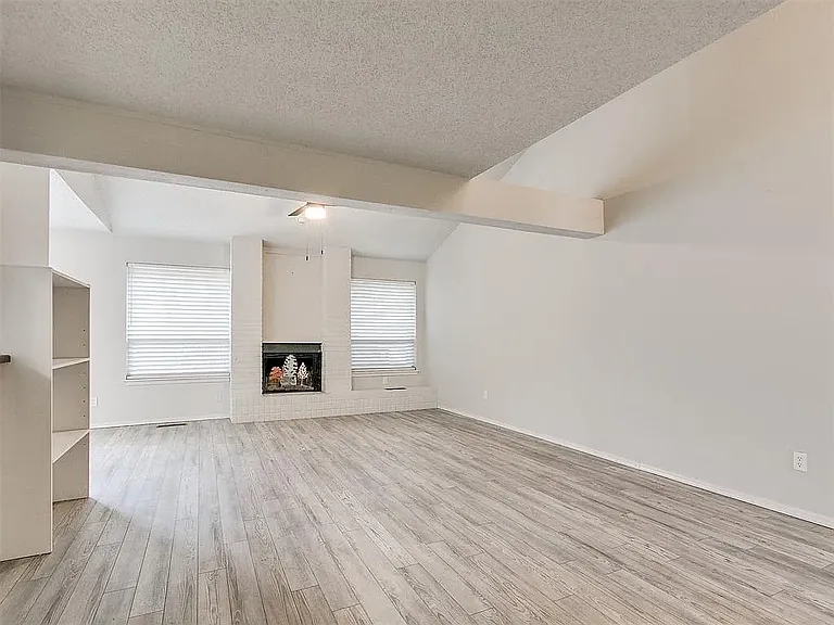 9808 Hefner Village Blvd — Photo 5