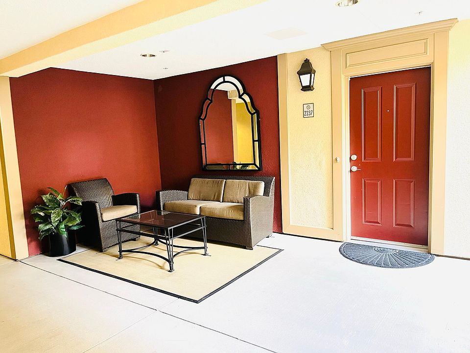 Sitting area in front of your new home. This area is maintained by the HOA.