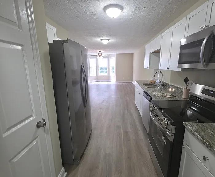 155 Westchester Cir #1 — Photo 5