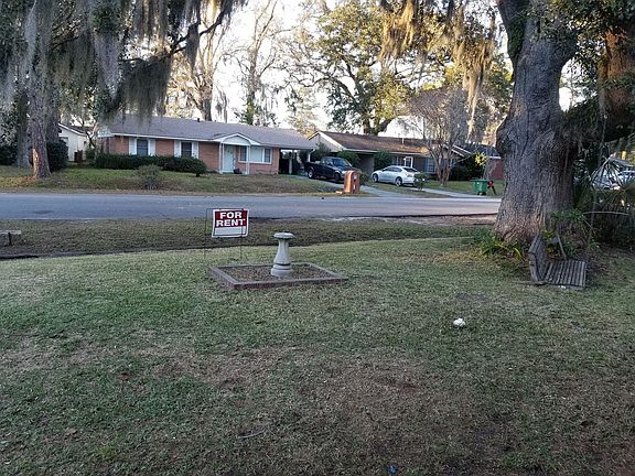 2nd image of 310 Olmstead Pl