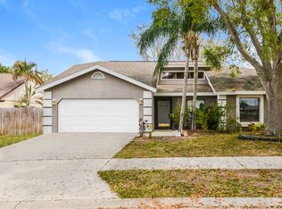 717 49th St E, Bradenton, FL 34208