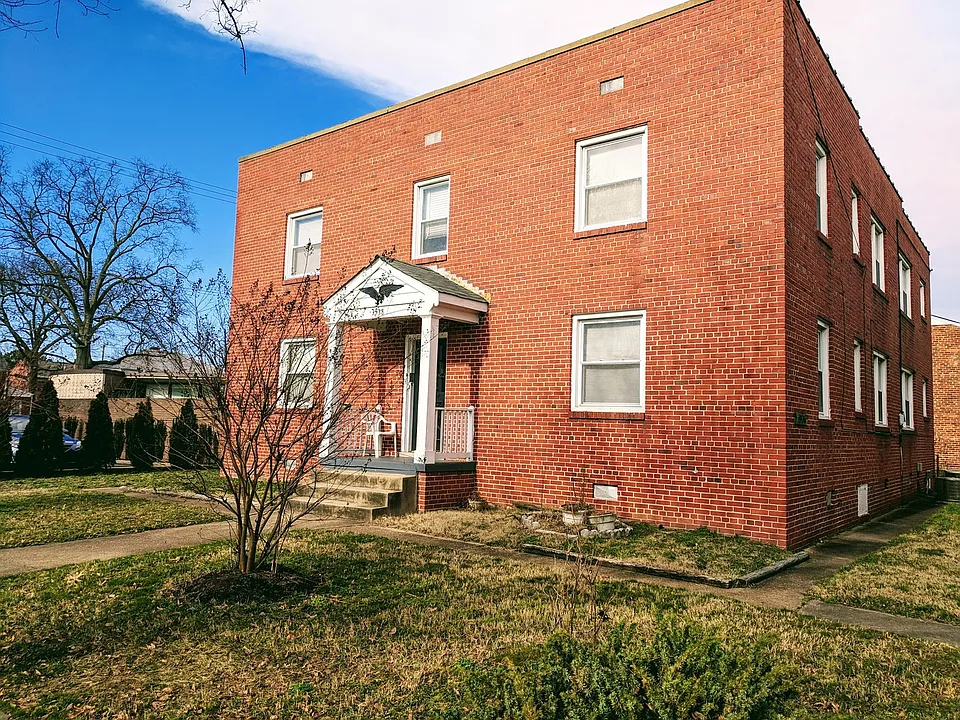 3538 Floyd Avenue