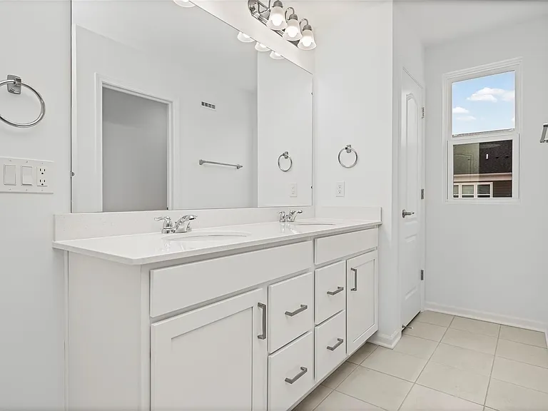 43071 Atwood Ave — Photo 31