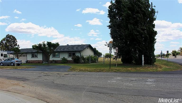 1st image of 4012 California Ave