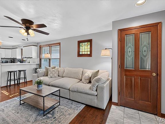 5th image of 6441 McCune Ave