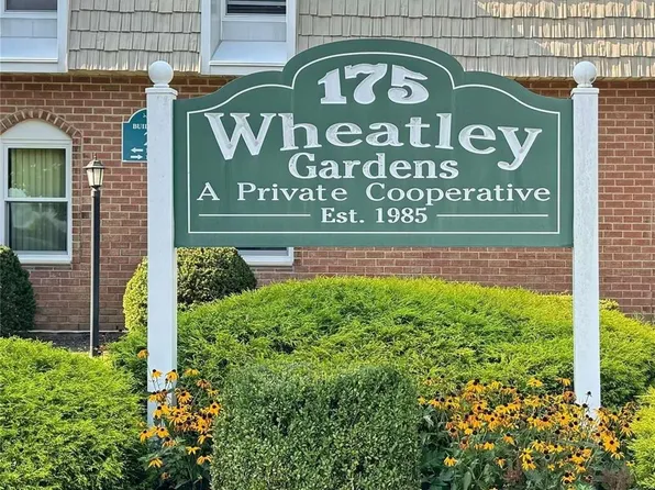 175 Main Avenue #162, Wheatley Heights, NY 11798