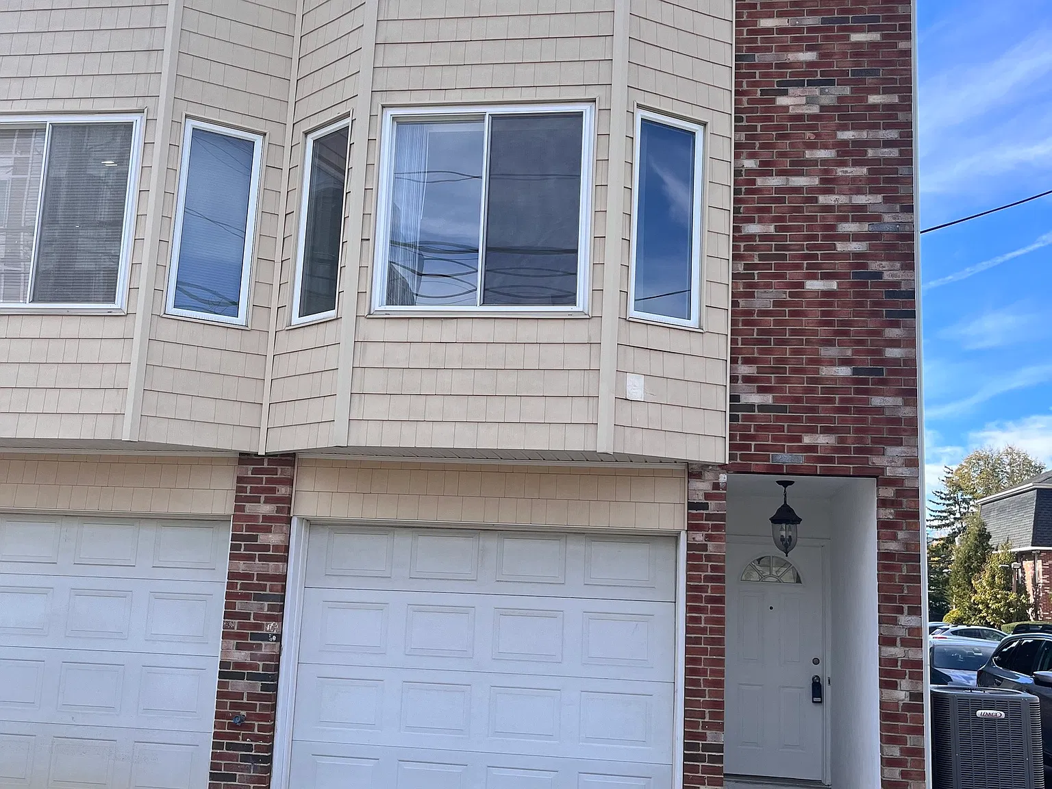 2 bed, 1.5 bath, 1652 sqft, $3,200 — Photo 3