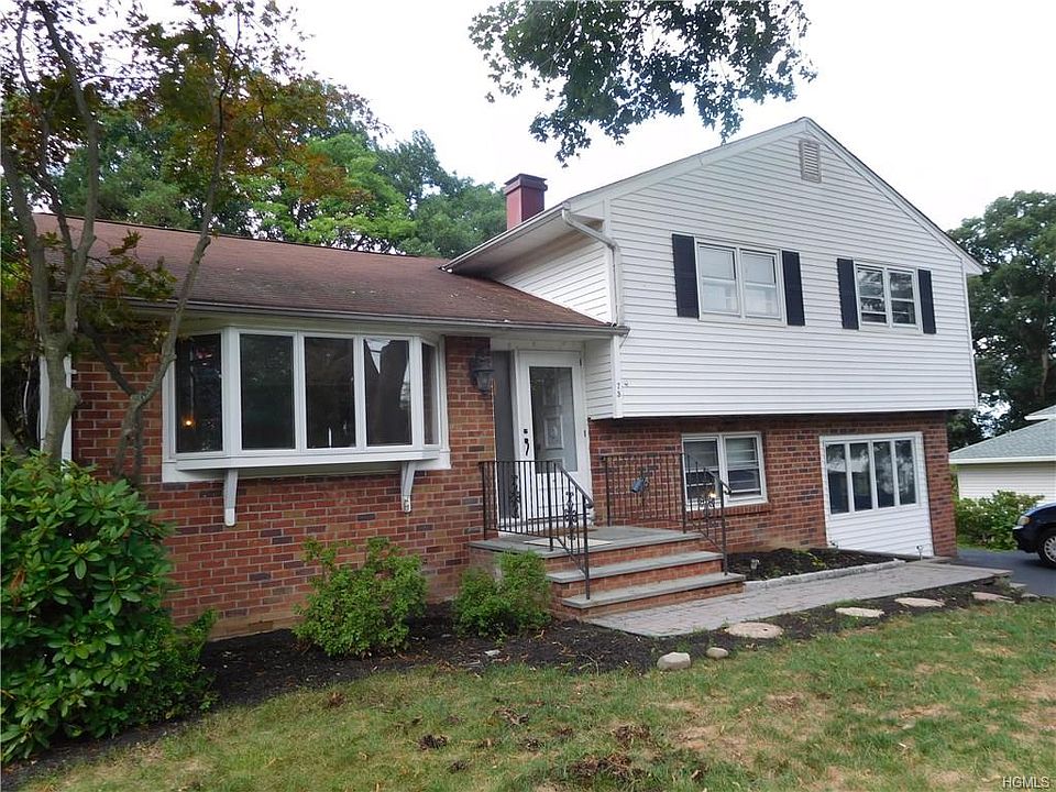 1st image of 75 Pine Dr