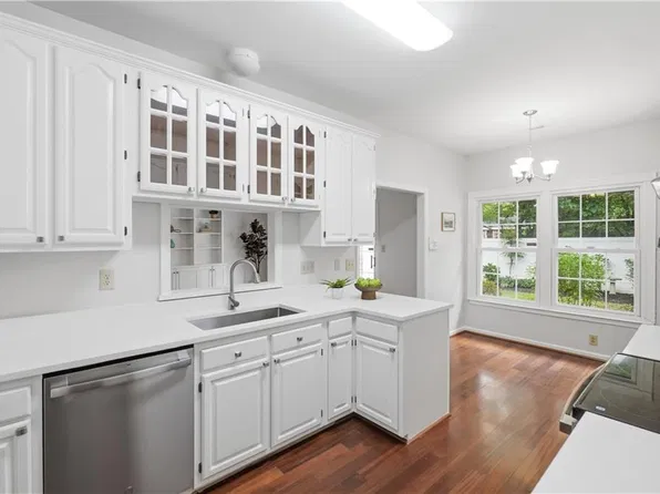 1736 Royal Cove Ct, Virginia Beach, VA 23454