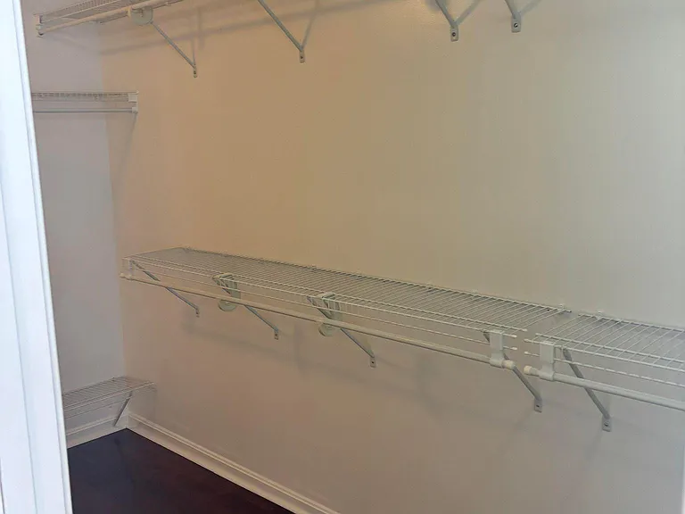 10123 Spring Gate Dr — Photo 17