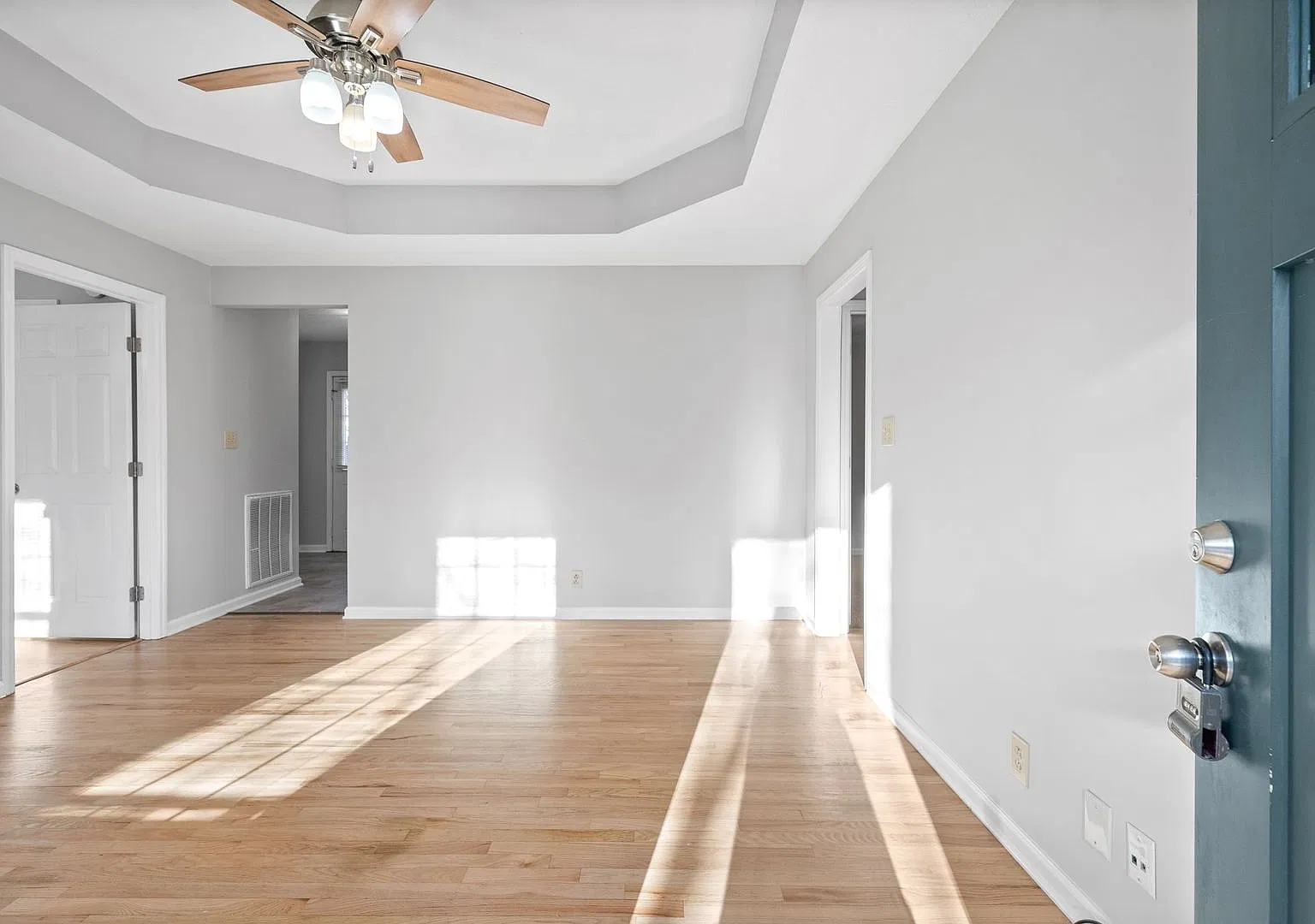 Welcome to 152 Monarch Ln — Photo 4