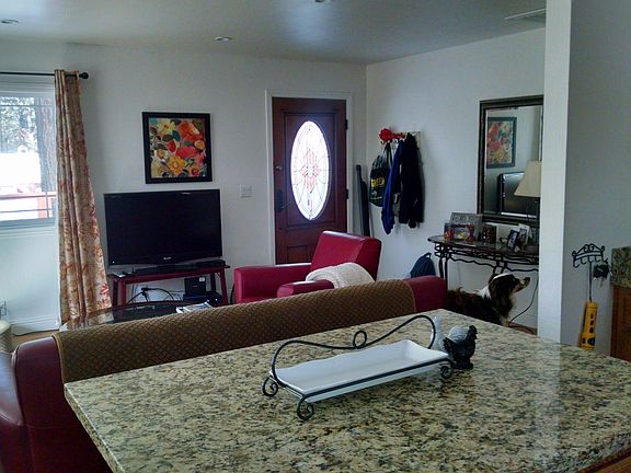 5th image of 2494 Knox Ave