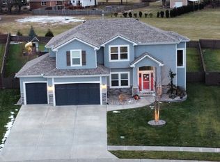 604 19th Ave N, Greenwood, MO 64034