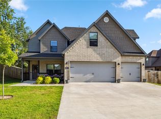 201 Ryder St, Gentry, AR 72734