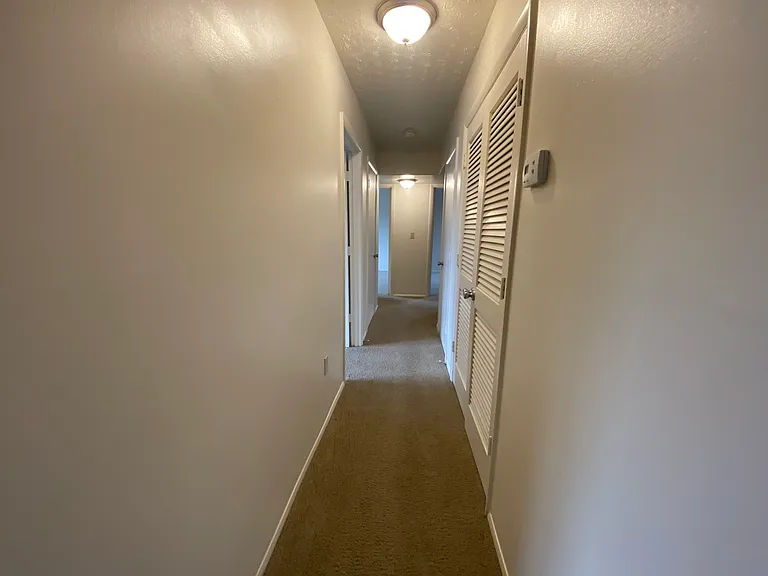 County Green Apartments — Photo 83