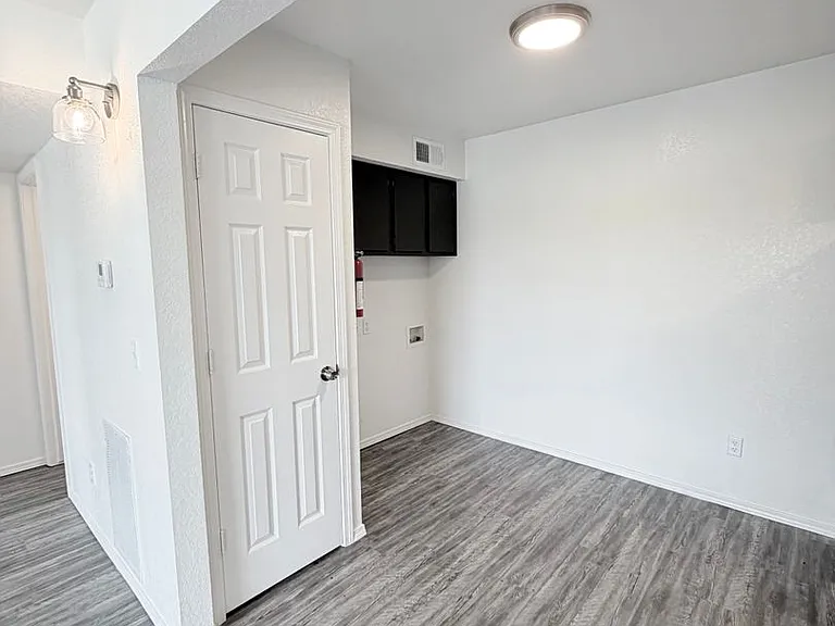 Buffalo Creek Apartment Homes — Photo 27