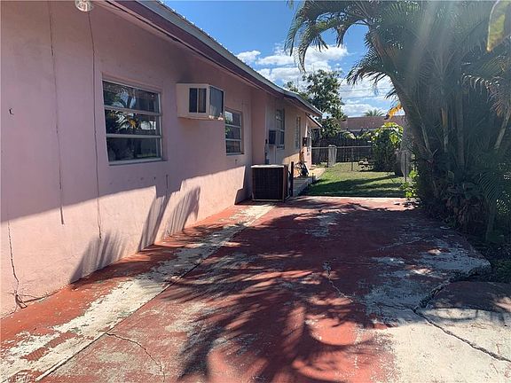 4th image of 322 E Obispo Ave