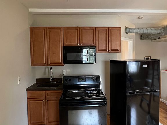 4th image of 26 N Hamilton St #10992973