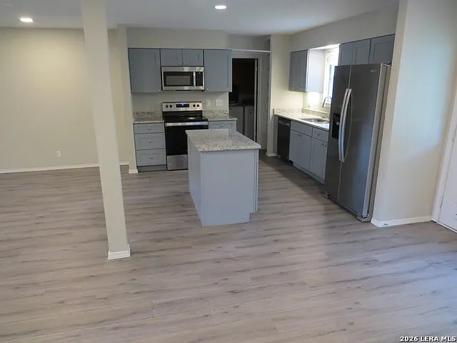 7410 Castle Crown — Photo 8