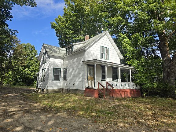3rd image of 7 Lake Street