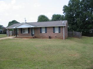 550 Hilldale Cir, Winder, GA 30680