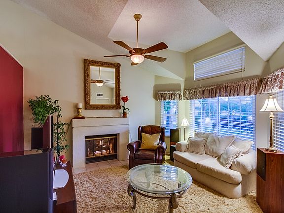 3rd image of 11260 Woodrush Ln