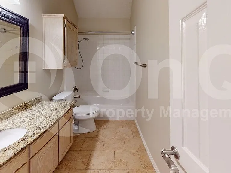 2209 Meadowstone Dr — Photo 22