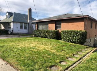 1305 E 11th St, The Dalles, OR 97058