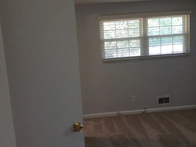 6090 King Arthur Dr — Photo 28