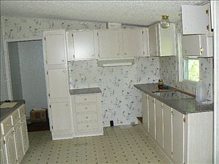 5th image of 265 Belleville Dr
