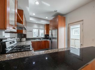 1049 N Winchester Ave #2F, Chicago, IL 60622