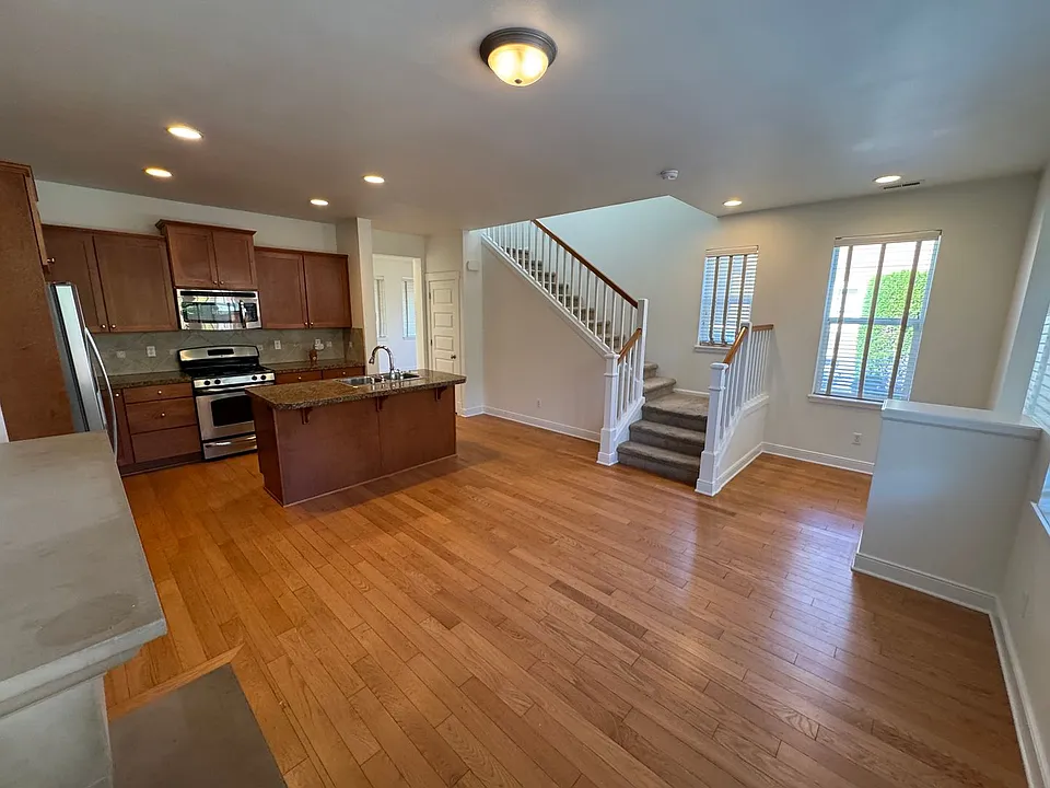 13721 33rd Dr SE