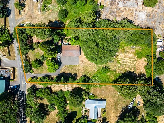 2nd image of 1350 Lakeside Drive