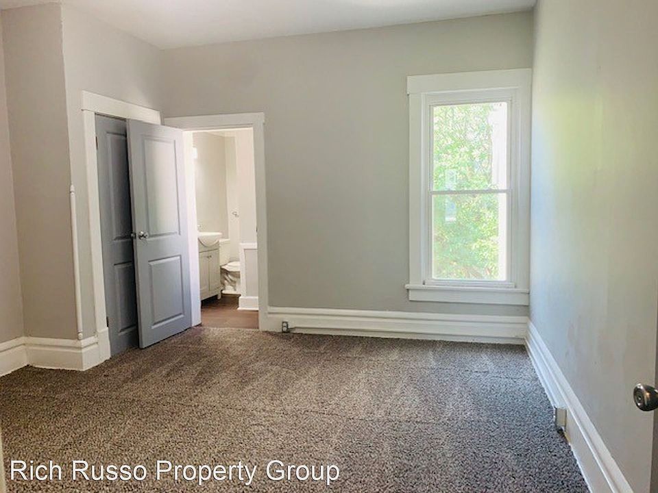 1st image of 910 E Livingston Ave #8730748