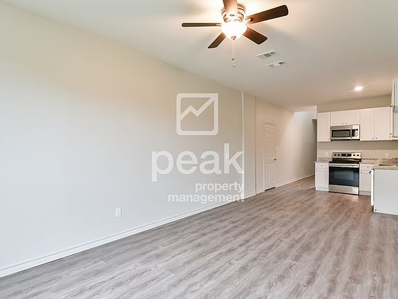 3rd image of 8001 Marydean Ave