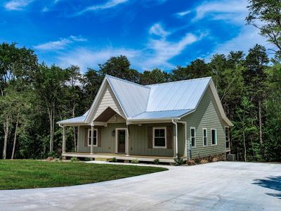 1056 Old Newport Hwy, Dandridge, TN, 37725