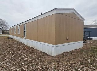 105 E Valley St #34, Wamego, KS 66547