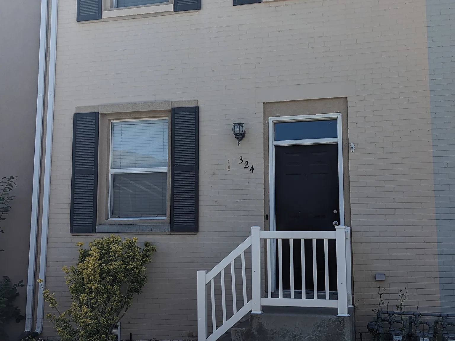 324 E Yellow Feather Dr / Wood — Photo 2