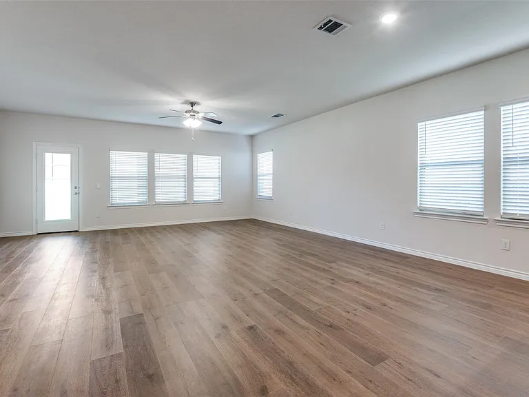 7221 Headingham Way — Photo 7