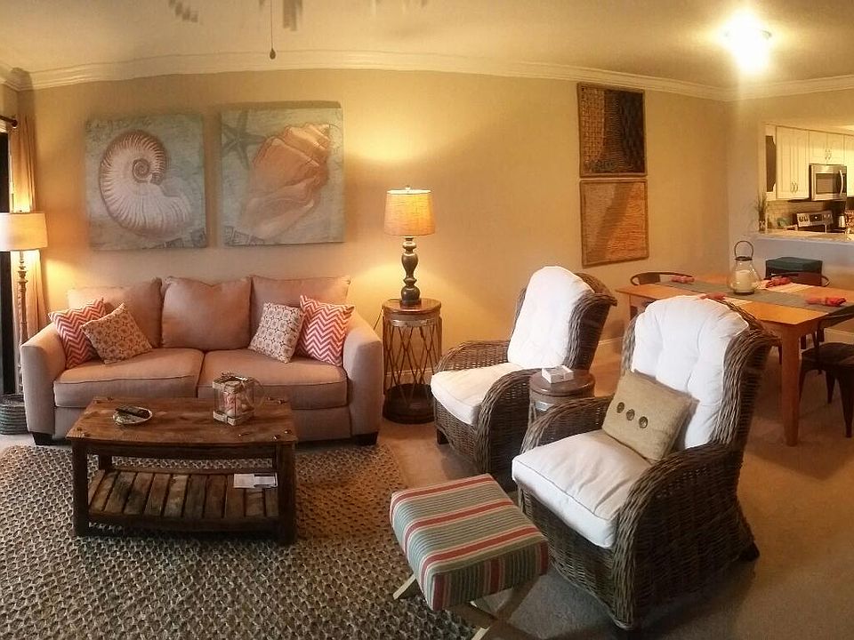 1st image of 8986 Heron Walk Dr