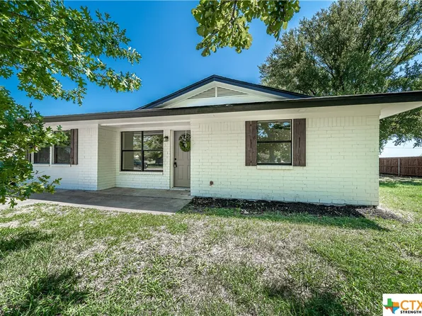 404 Blue Stem Dr, Gatesville, TX 76528