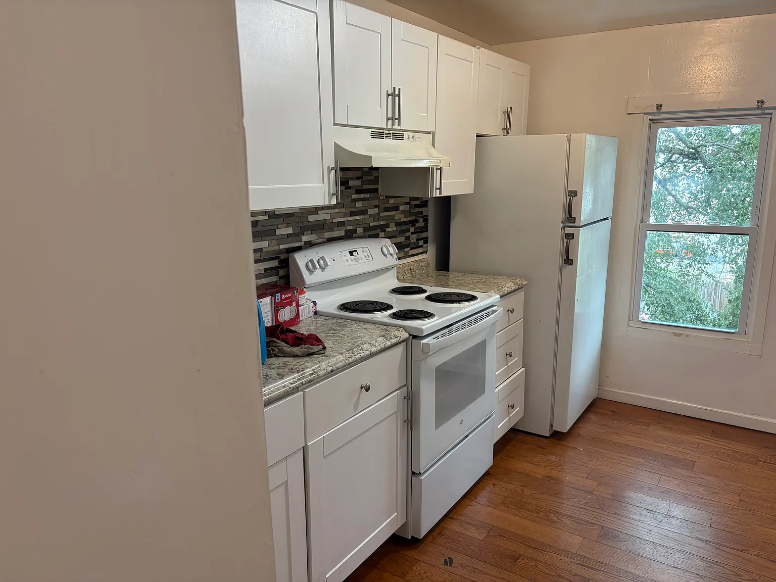 2 bed, 805 sqft, $1,350 — Photo 2