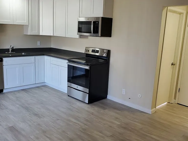 Welcome to Tamarack Gardens! Located in the heart of Sunnyvale — Photo 12