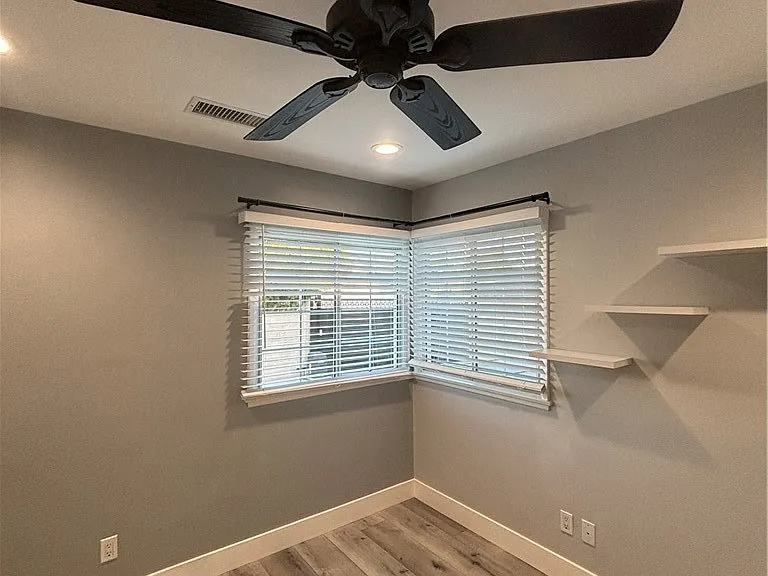 6250 Aura Ave — Photo 31
