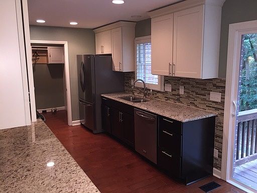 2nd image of 4909 Sanderson Ln