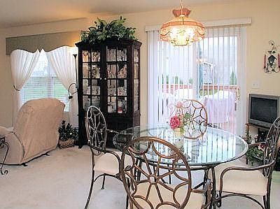 5th image of 155 Hollytree Dr