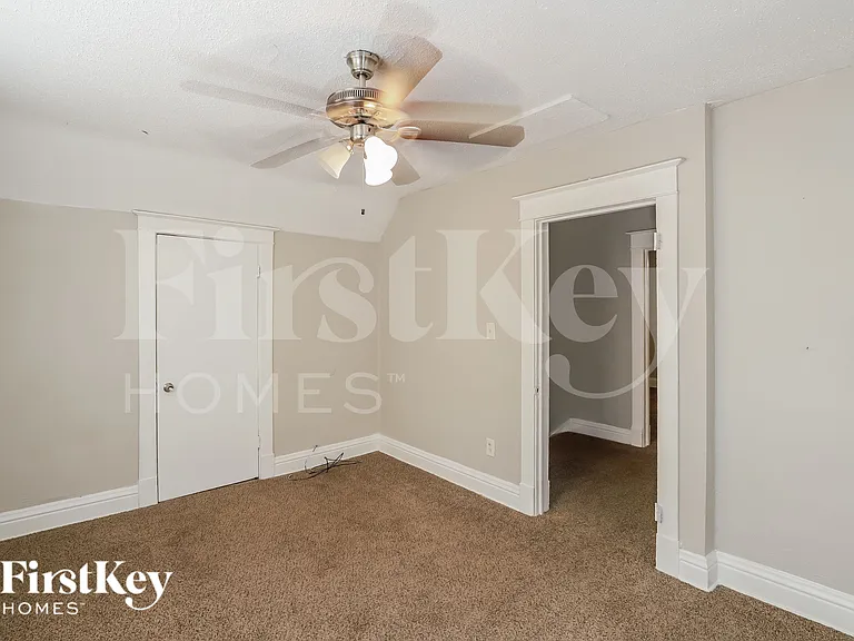 1603 Elmwood Ave — Photo 11