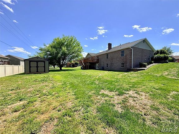 2nd image of 1608 Dogwood Ct