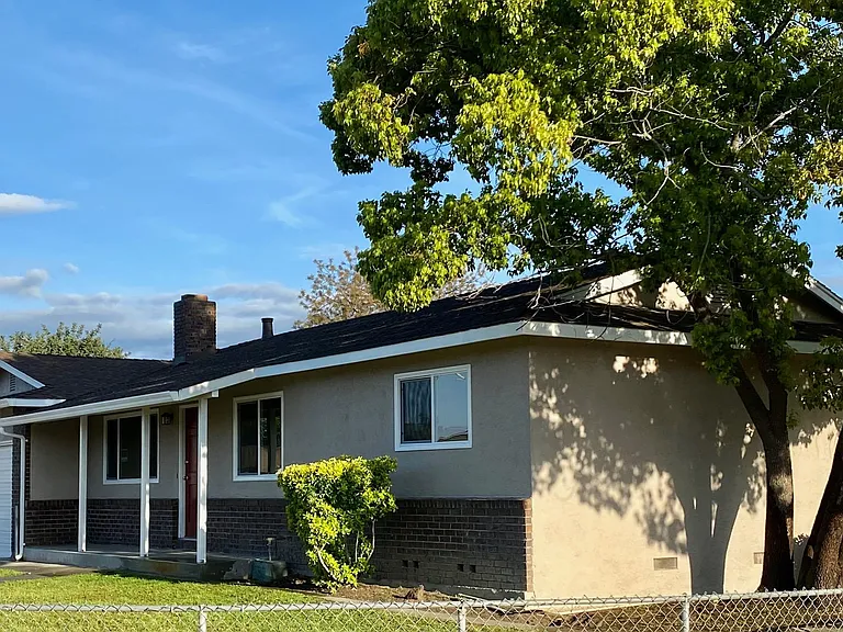 1126 Topaz Dr — Photo 11