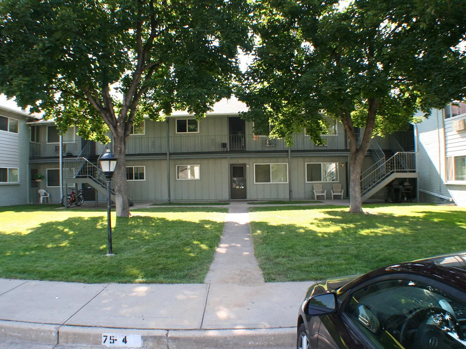 2 bed, 850 sqft, $1,700 — Photo 1